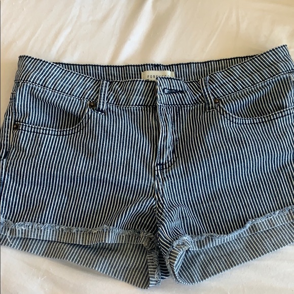 Striped Shorts - Picture 1 of 2